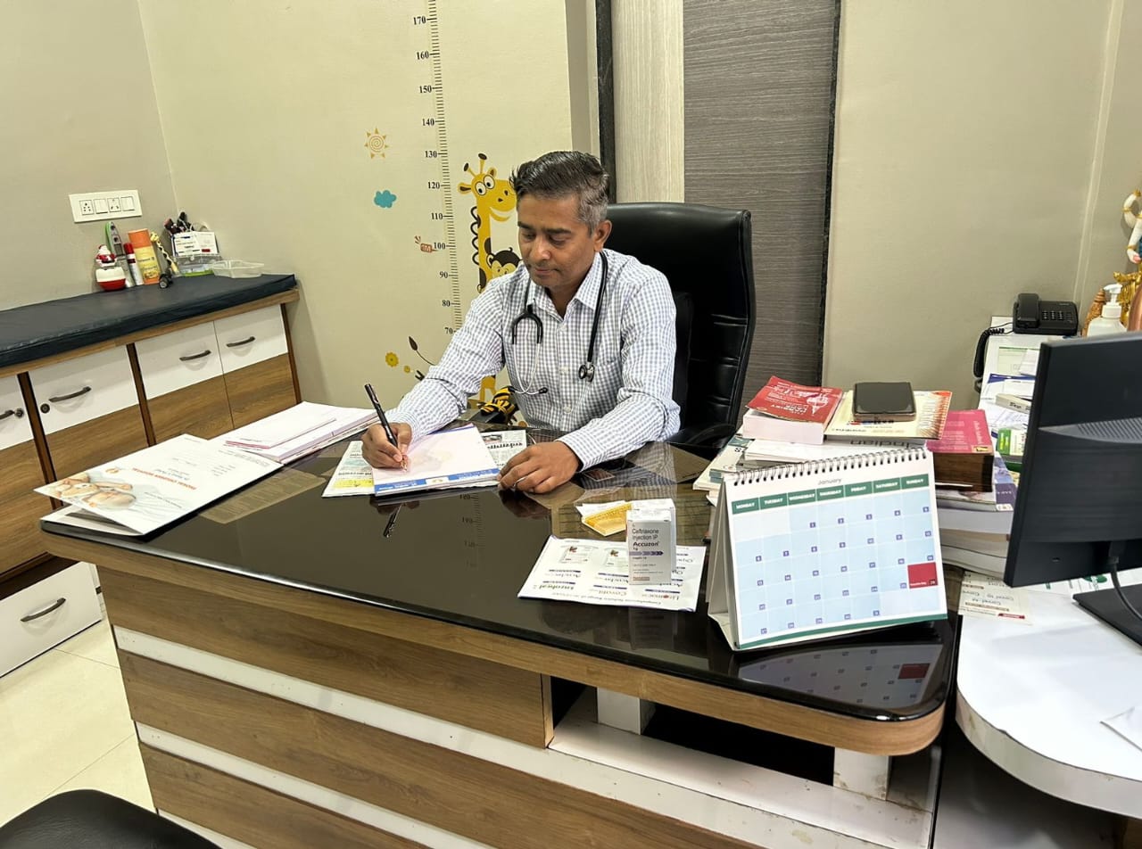 डॉ. मनोज एस. ठोकळ